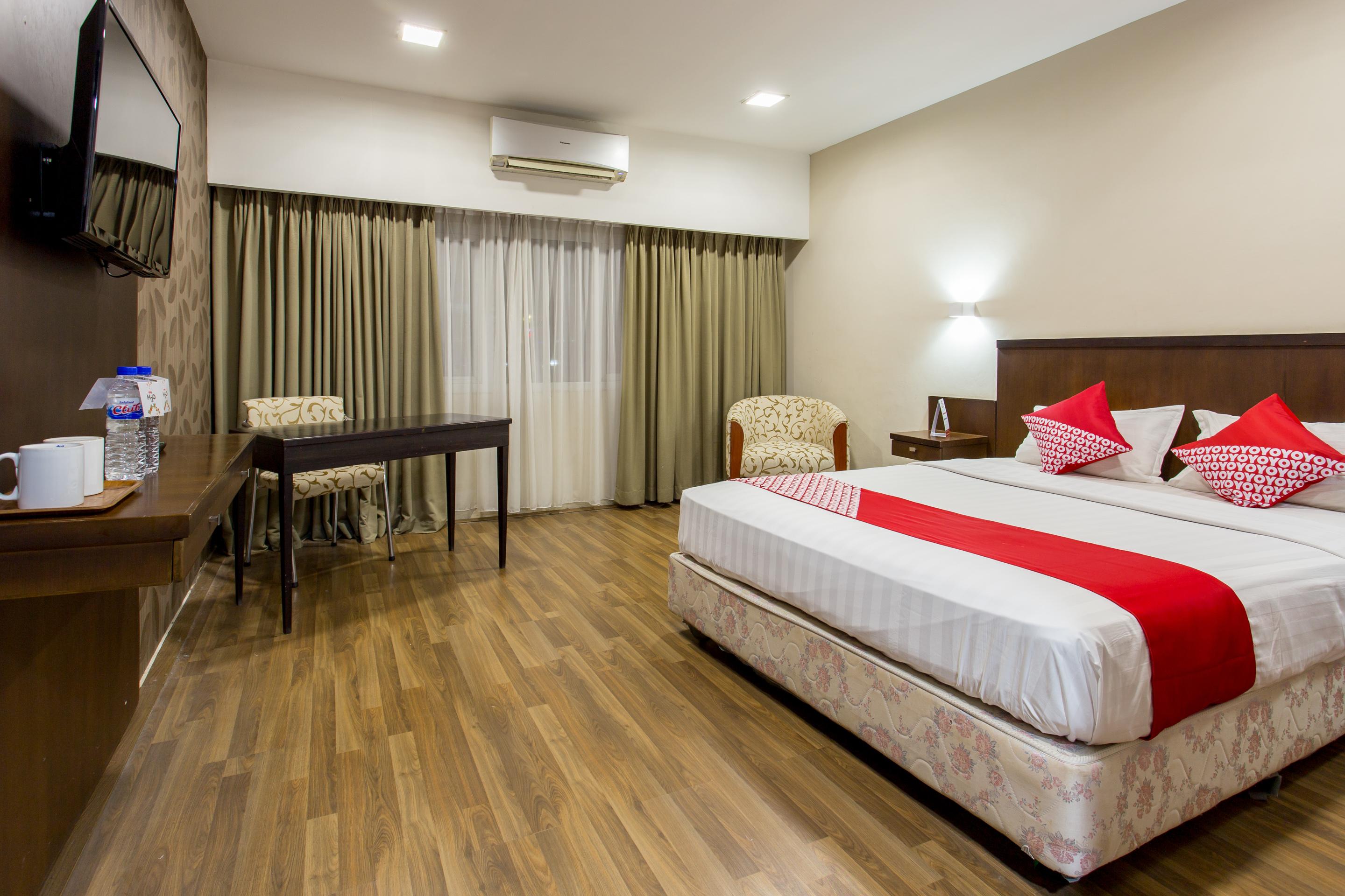 Hotel Capital O 769